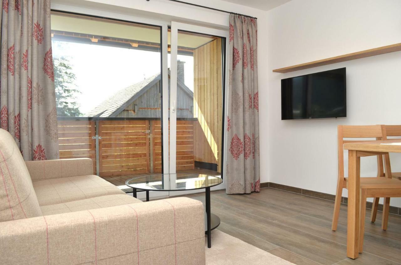Longastubn Hotel Weisspriach ภายนอก รูปภาพ